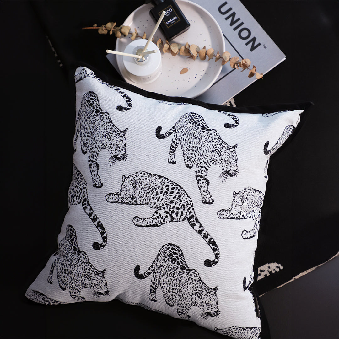 SOGA 45cm Throw Pillow White & Black Leopard Light Luxury Decorative Cushion for Living Room